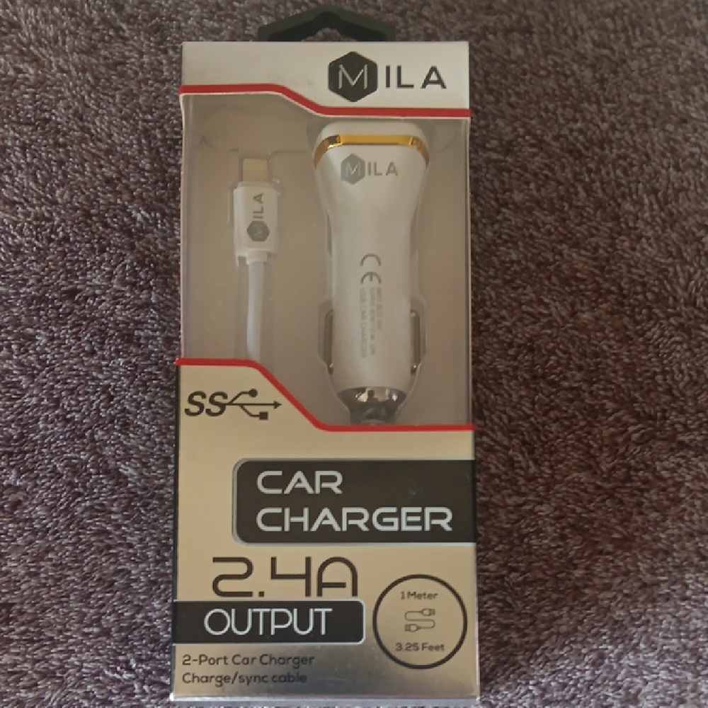 White & Gold 2.4A Car Charger with Lightning Cable New
